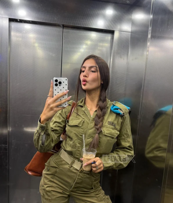 Müharibə dövründə qadın hərbçilərin bu görüntüləri tənqid olundu